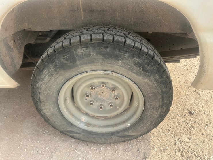 2013-ford-e350-image-6