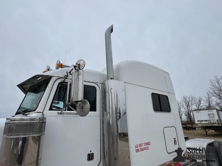 2003-peterbilt-379-image-13