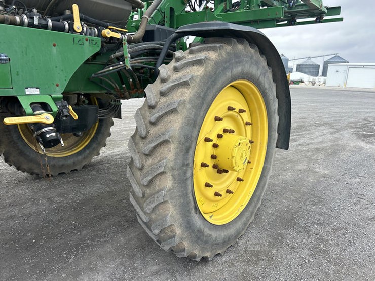 2018-john-deere-r4045-image-8