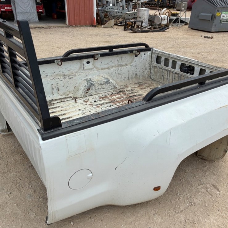 CHEVY DUALLY TRUCK BED
