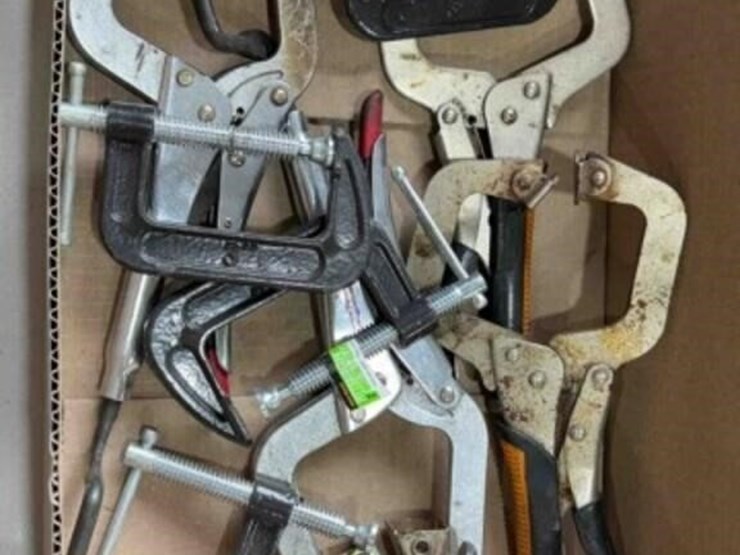 assort-of-clamps-image-1