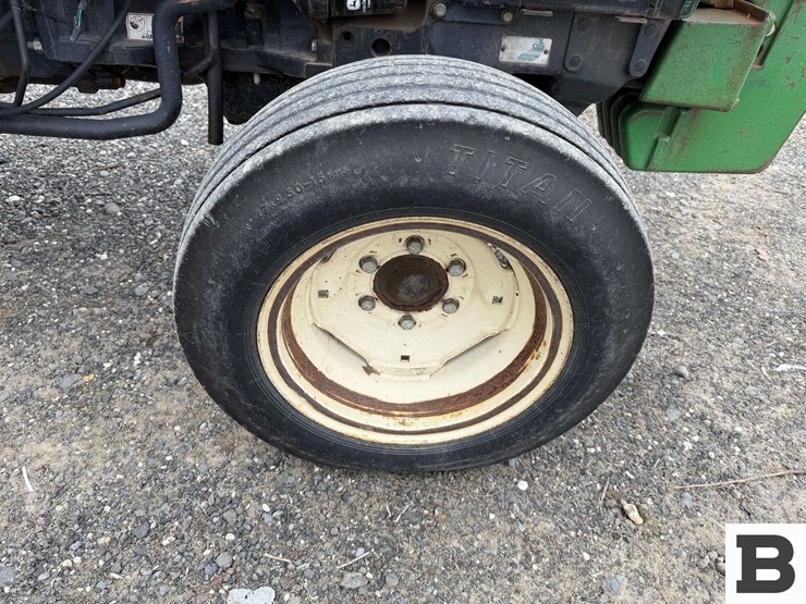 2003-john-deere-5320n-image-41