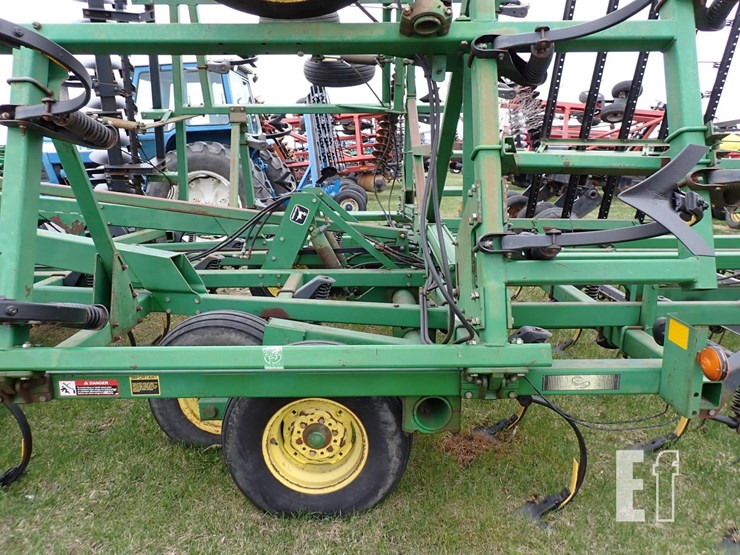 john-deere-726-image-16