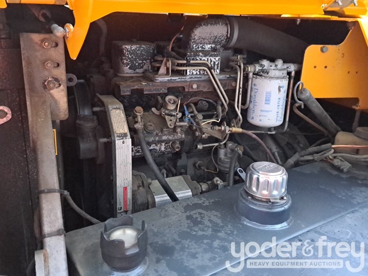 benford-6-ton-swivel-skip-dumper,-roll-bar-image-37