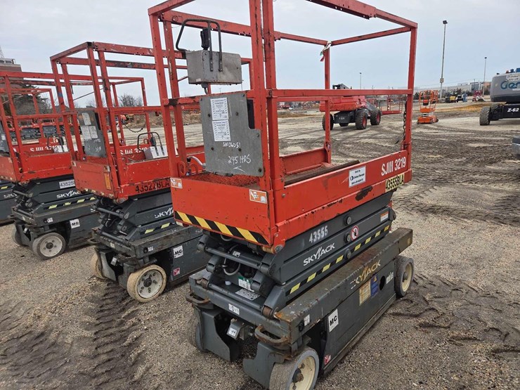 2017-skyjack-sjiii3219-image-1