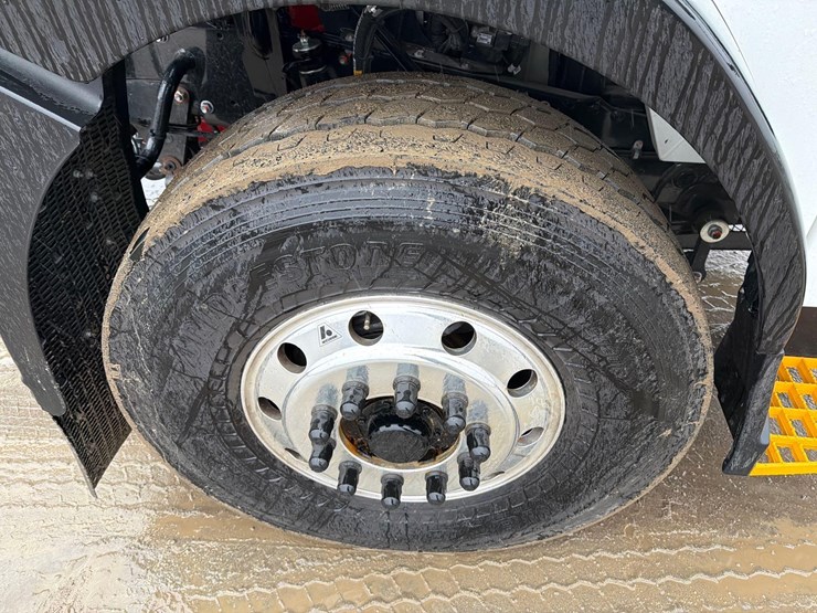 2025-dennis-eagle-proview-image-15