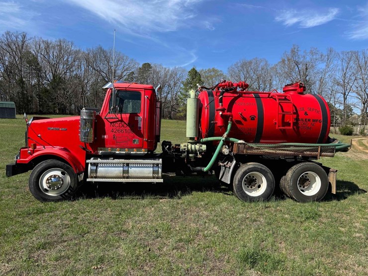 2007-western-star-4900fa-image-2