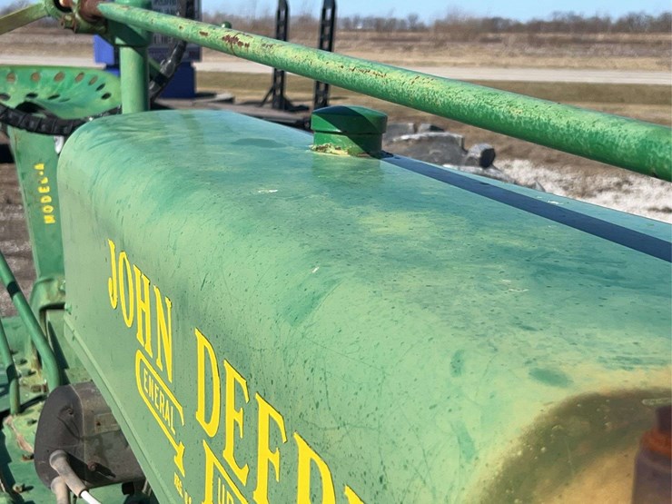 john-deere-a-image-12