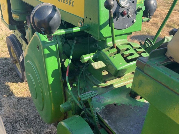 1958-john-deere-720-image-17