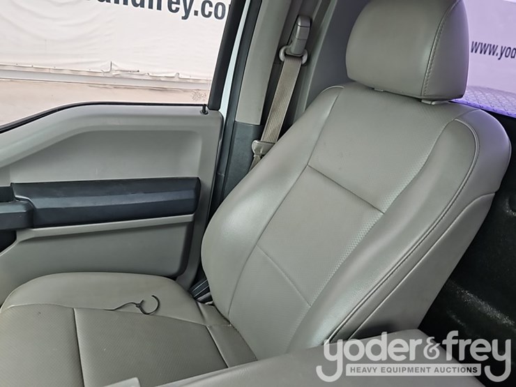 2016-ford-f150-image-23