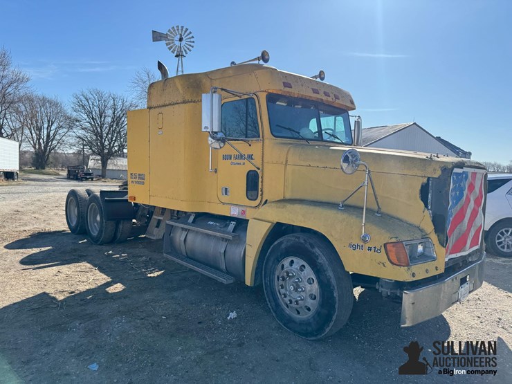 1996-freightliner-fld120-image-3