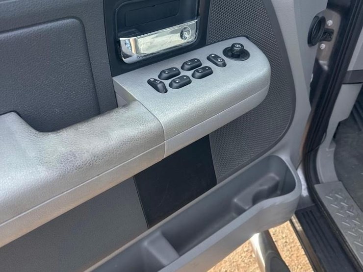 2008-ford-f150-xlt-image-15