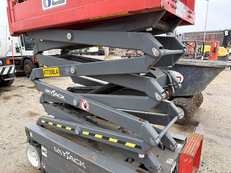 2017-skyjack-sjiii3219-image-8