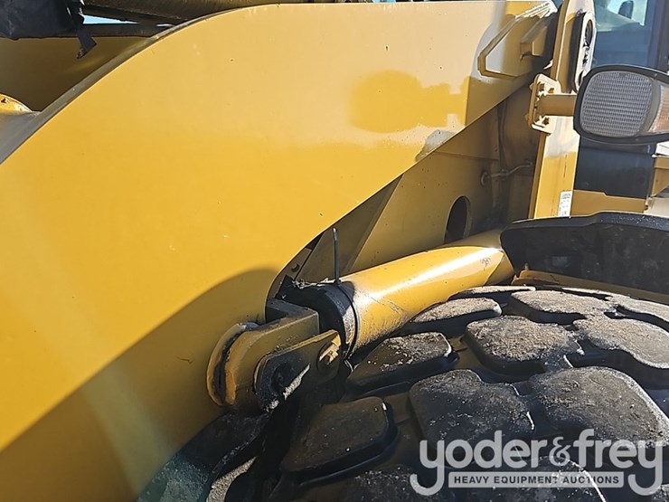 2008-caterpillar-928h-image-17