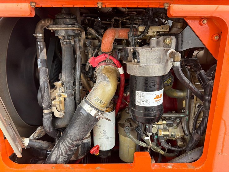 2017-sky-trak-6042-image-11