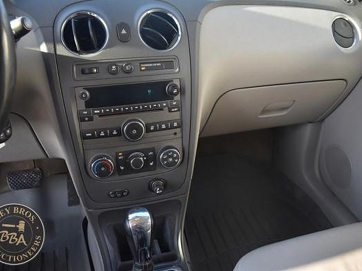 2011-chevrolet-hhr-image-17