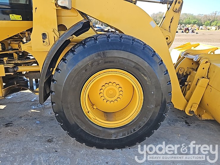 2008-caterpillar-928h-image-10