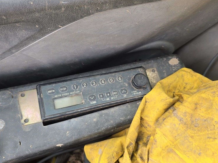 2006-kobelco-sk210-lc-image-17