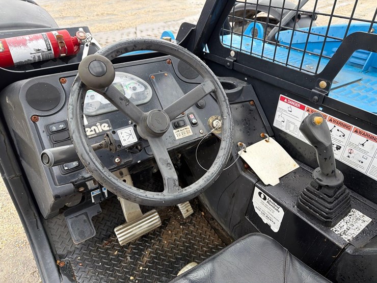 2016-genie-gth844-image-15