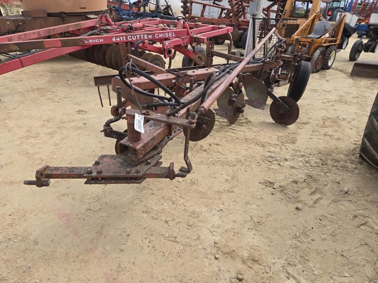 international-510-image-1