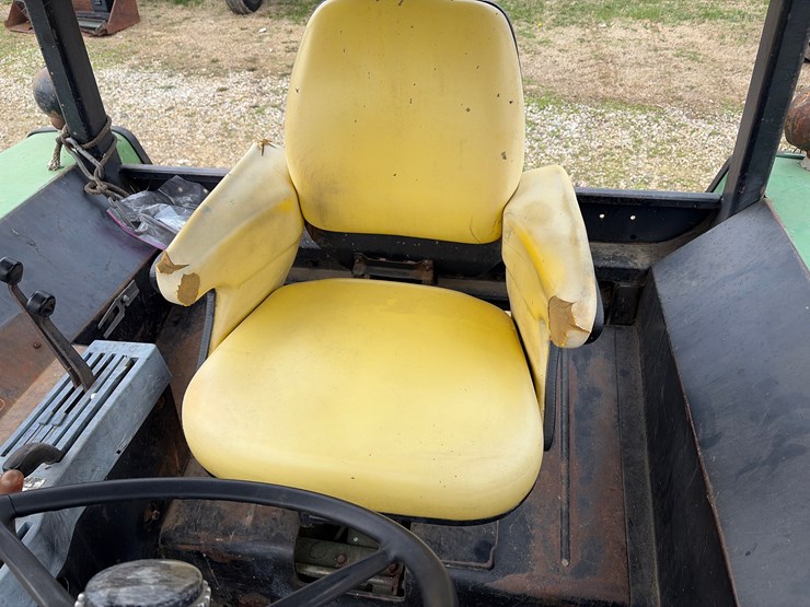 john-deere-4040-image-13