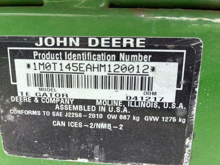 2017-john-deere-gator-image-10