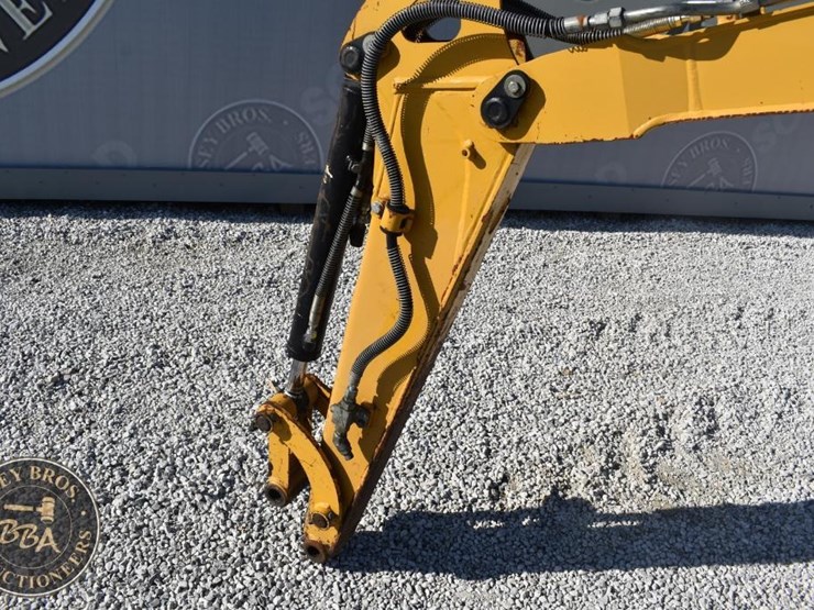 2015-caterpillar-303e-cr-image-21