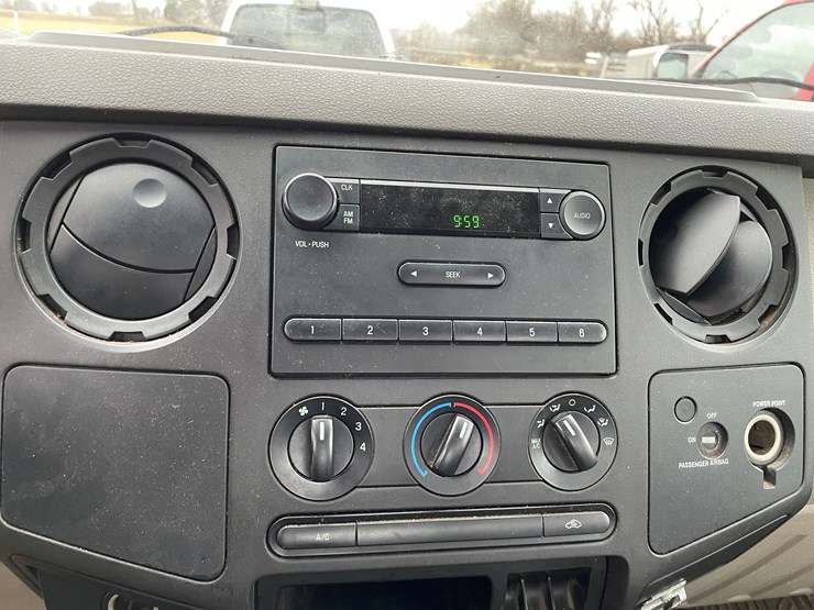 2008-ford-f250-xl-image-36