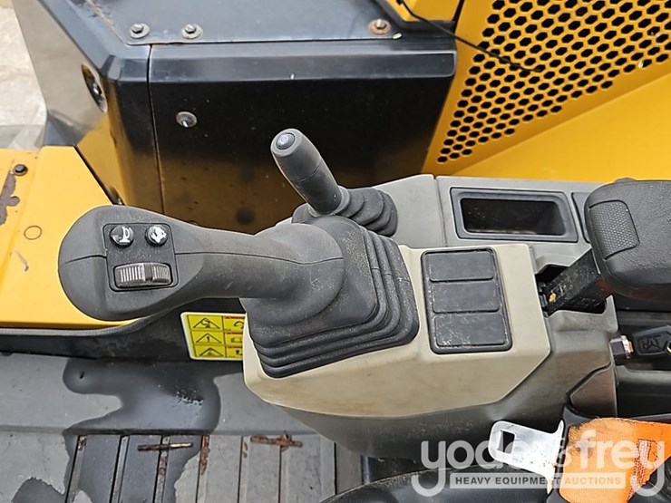 2023-caterpillar-306-image-39