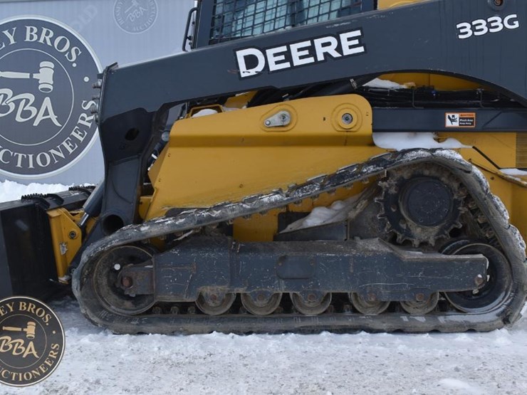 2020-deere-333g-image-31