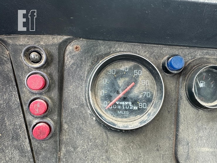 1900-white/gmc-fuel-truck-9618-image-19