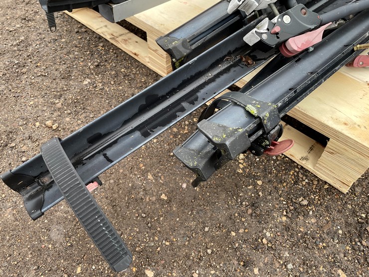 #3058-•-yakima-roof-mounted-bike-rack-image-9