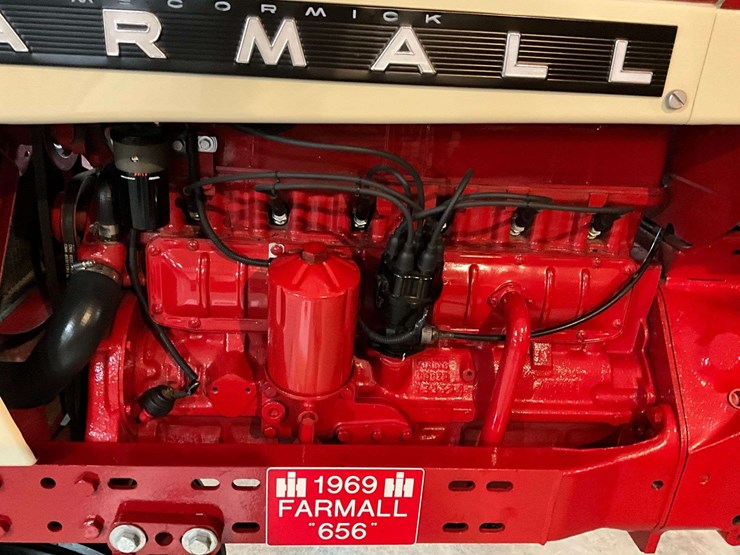 1969-farmall-656-image-14