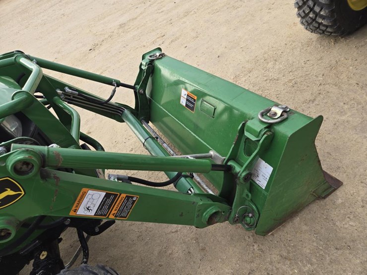 john-deere-1025r-image-17