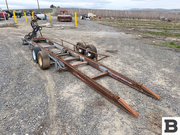 blueline-mfg.-16'-bin-trailer-image-3