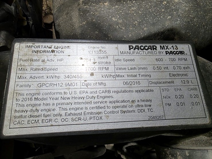 2017-peterbilt-579-image-22