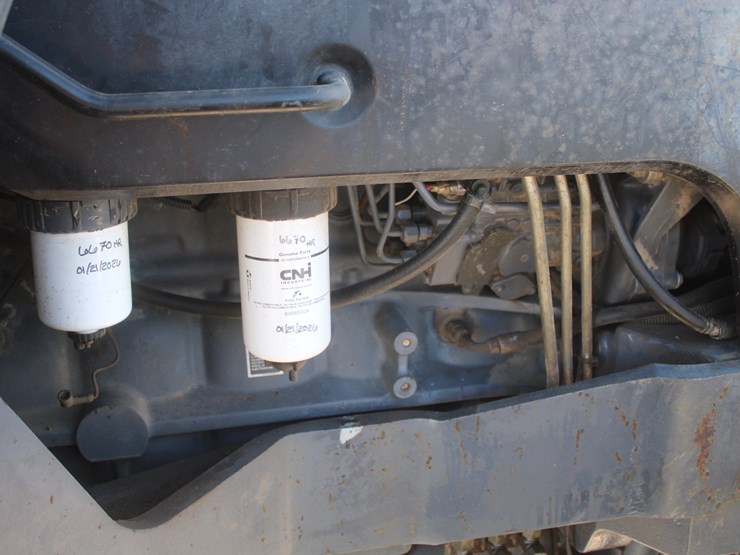 new-holland-tm125-image-55