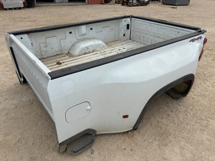 chevy-dually-truck-bed-image-1