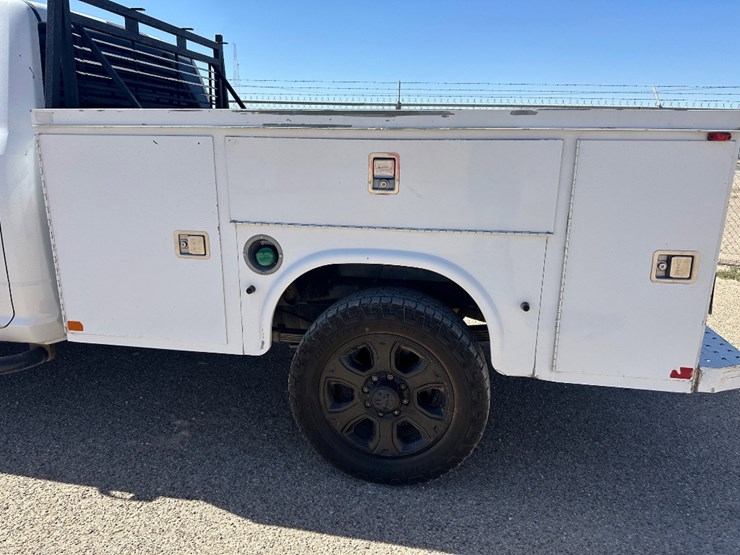 2012-dodge-2500-image-8