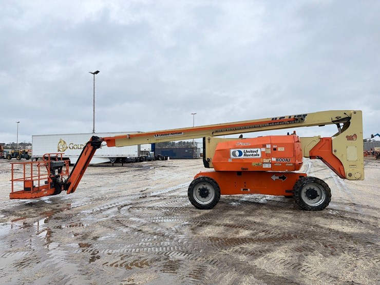 2016-jlg-800aj-image-1