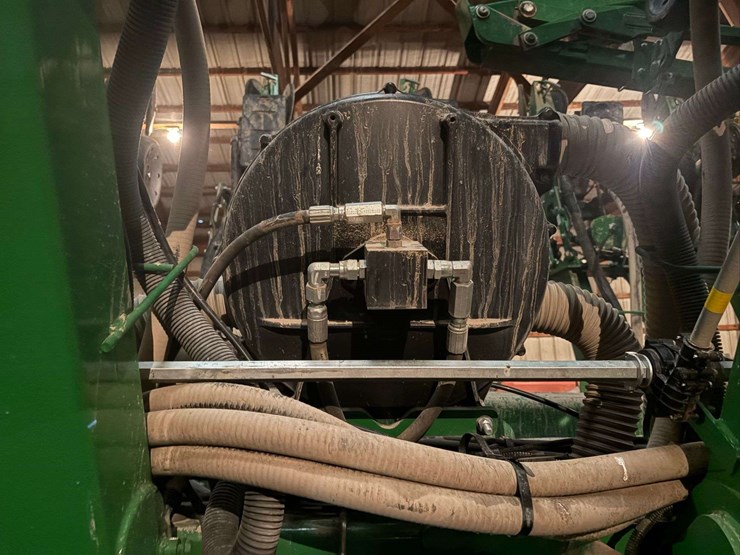 2021-john-deere-2630-image-18