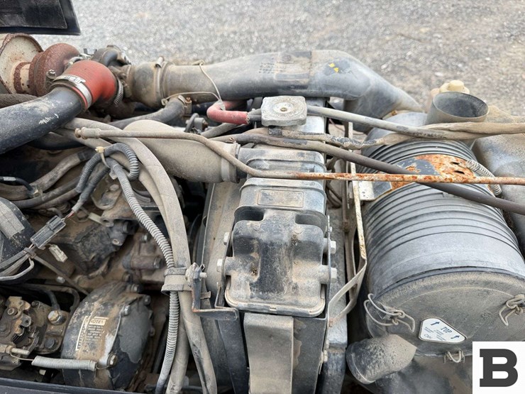 2002-new-holland-tn75v-image-54