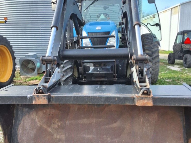 2010-new-holland-t7050-image-28
