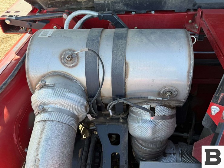 2025-case-ih-8260-image-75