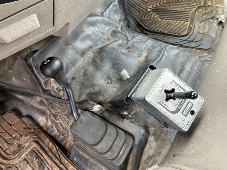 2008-ford-f250-xl-image-35