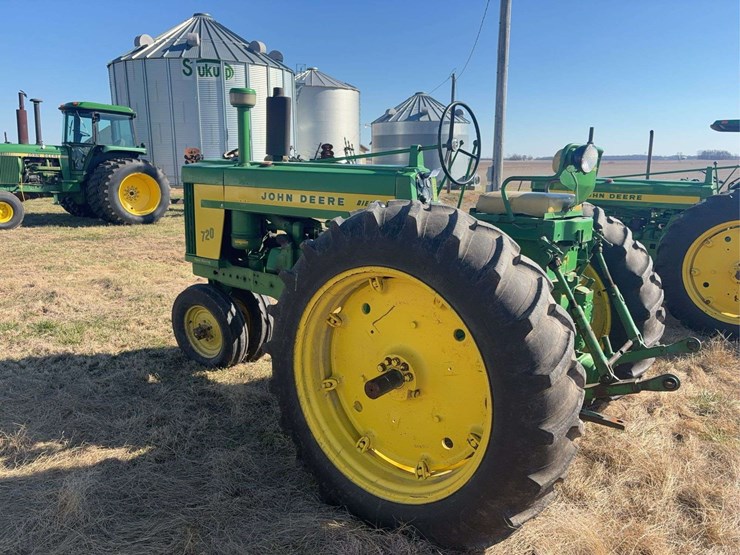 1958-john-deere-720-image-5