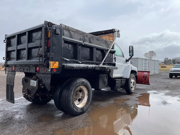 #2015-•-2009-chevy-c7500-single-axle-dump-truck-(has-wi-title)-image-5