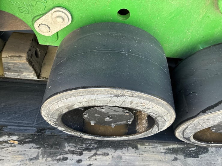 2015-john-deere-9470rt-image-47