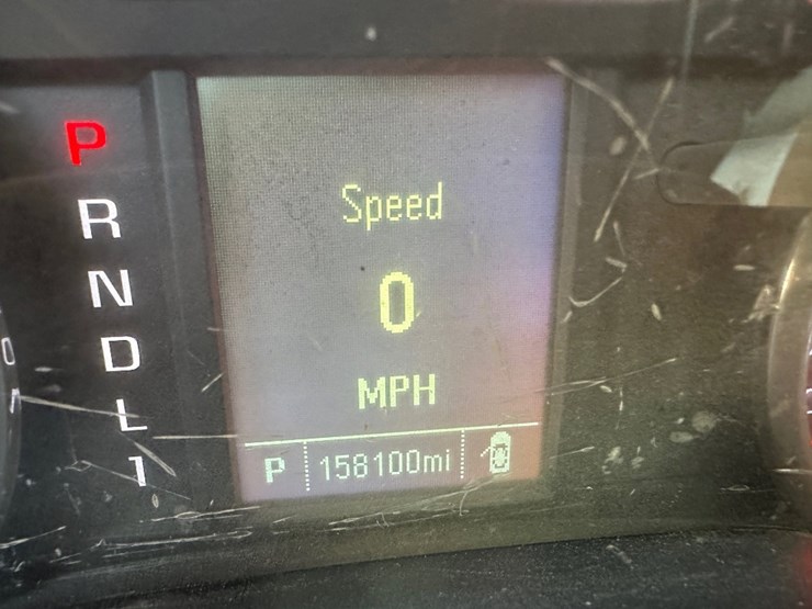 2017-chevrolet-silverado-2500hd-image-12