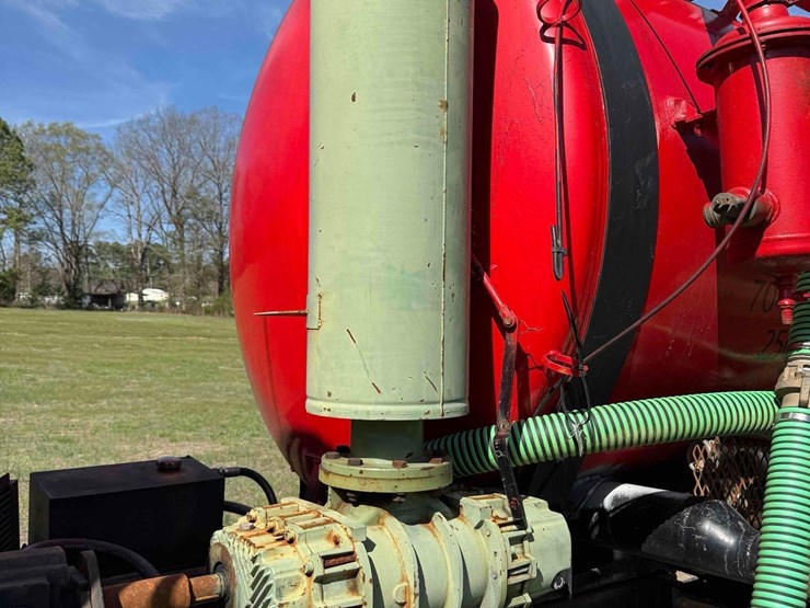 2007-western-star-4900fa-image-12